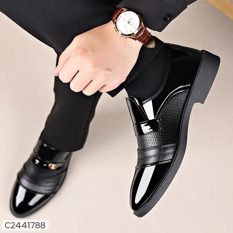 Men Shinning Black Slip On Formal Shoes - Size = 7